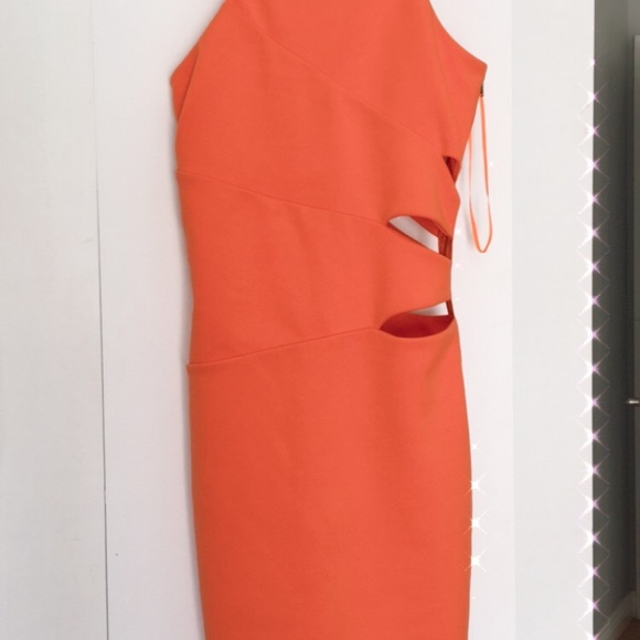 MINI DRESS - Picture 1 of 2